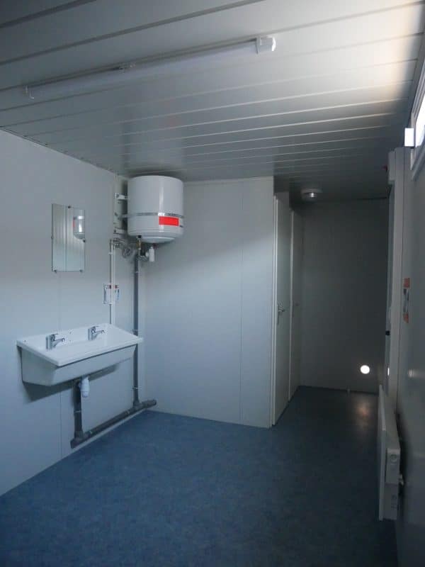Vestiaires sanitaires modulaire de 15m²